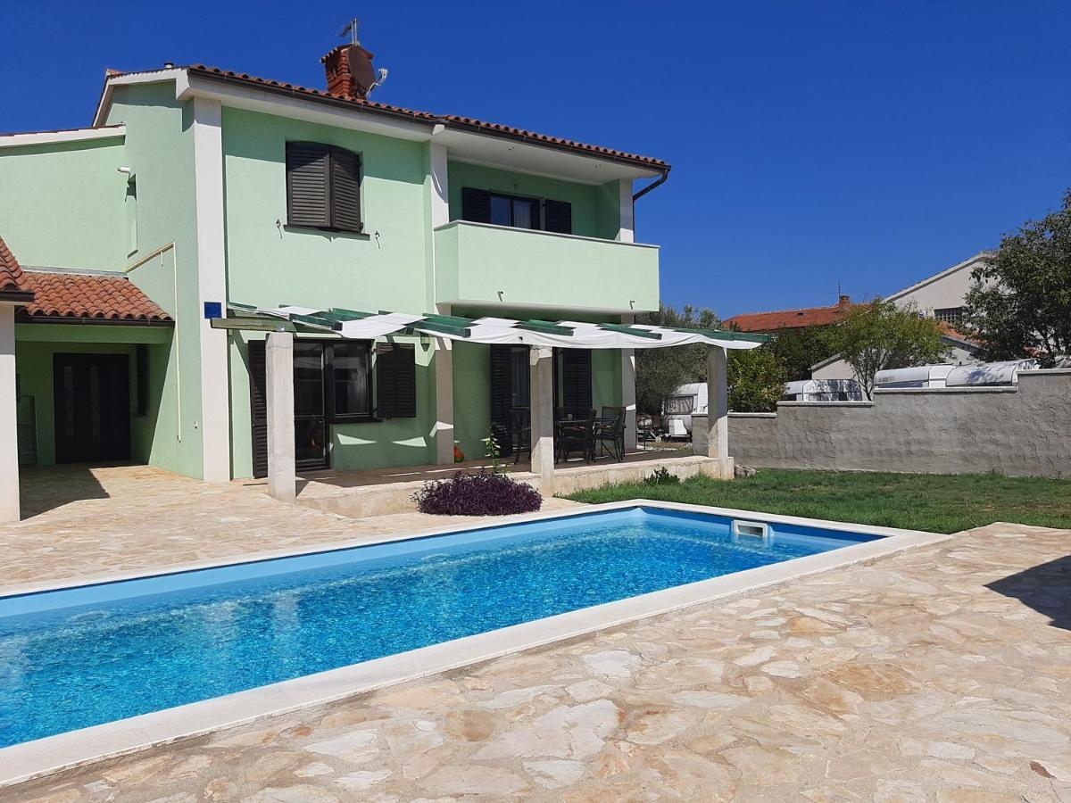 Vila Lokvanj Ližnjan Exteriör bild