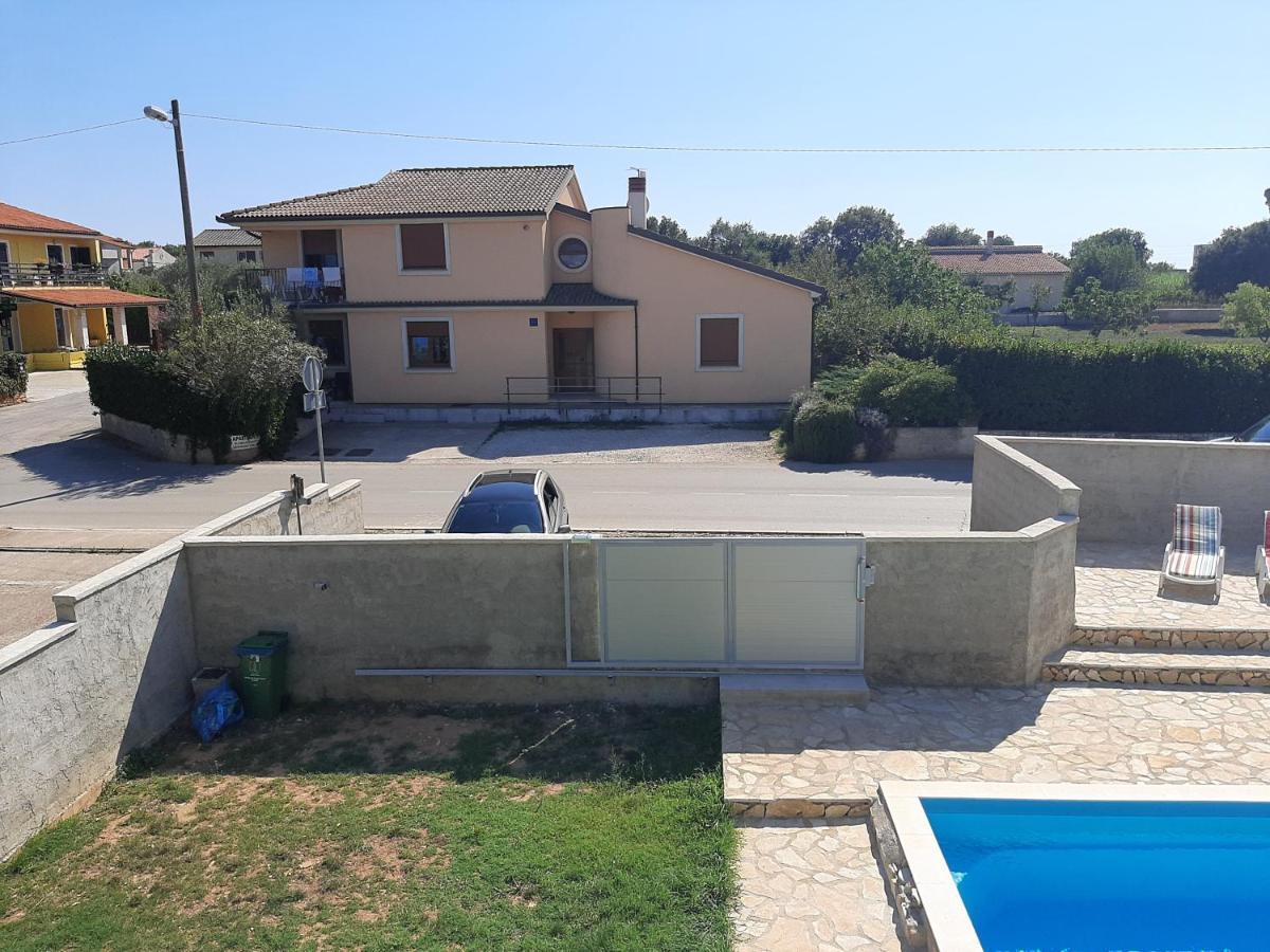 Vila Lokvanj Ližnjan Exteriör bild