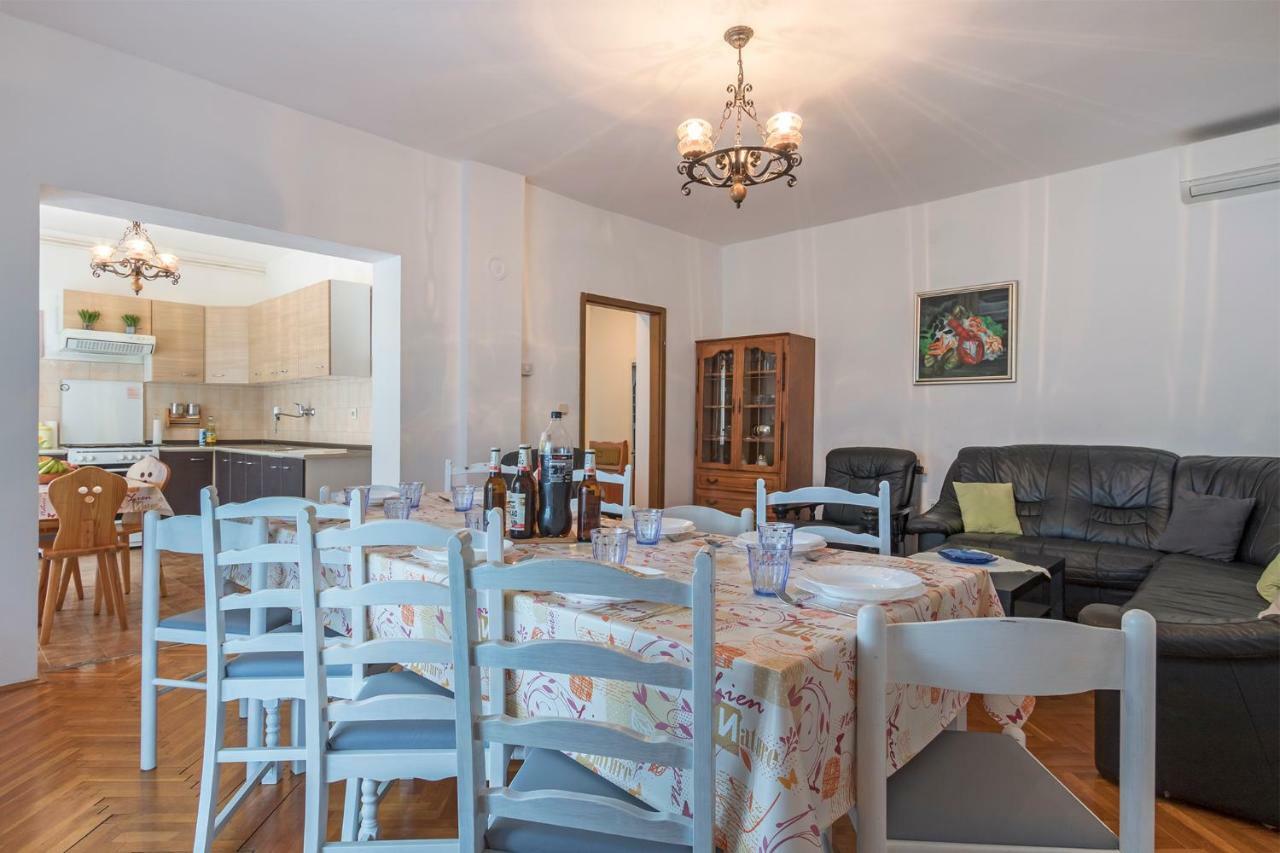 Vila Lokvanj Ližnjan Exteriör bild