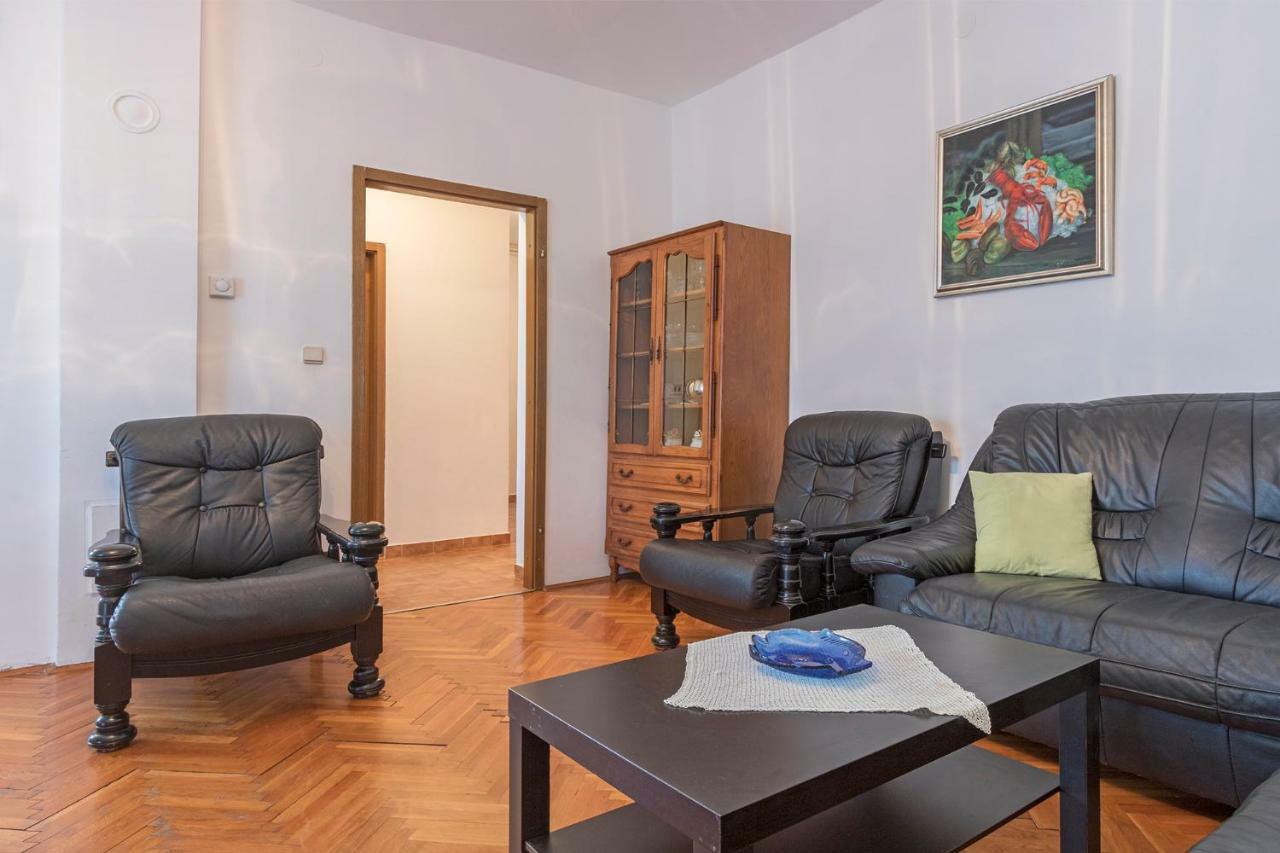 Vila Lokvanj Ližnjan Exteriör bild