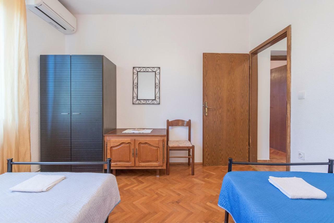 Vila Lokvanj Ližnjan Exteriör bild