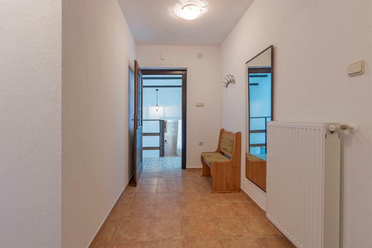 Vila Lokvanj Ližnjan Exteriör bild