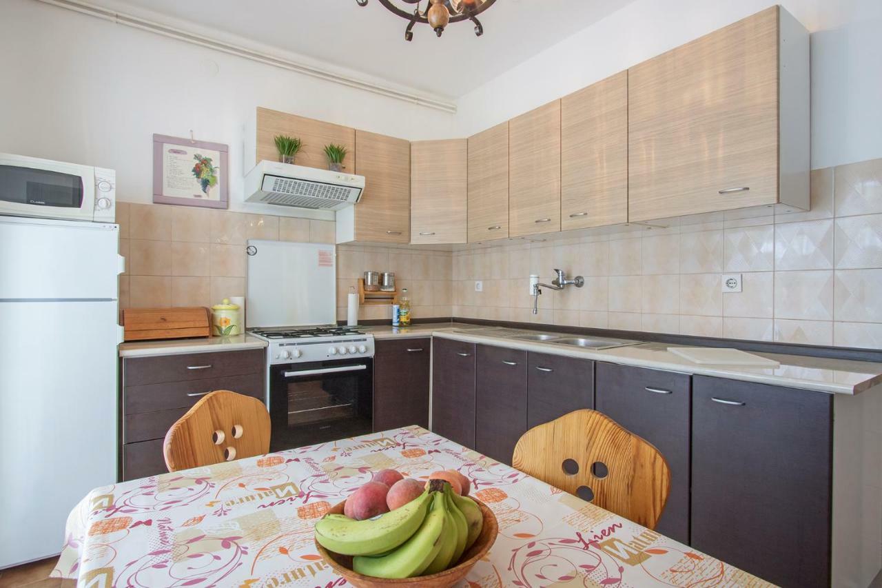 Vila Lokvanj Ližnjan Exteriör bild